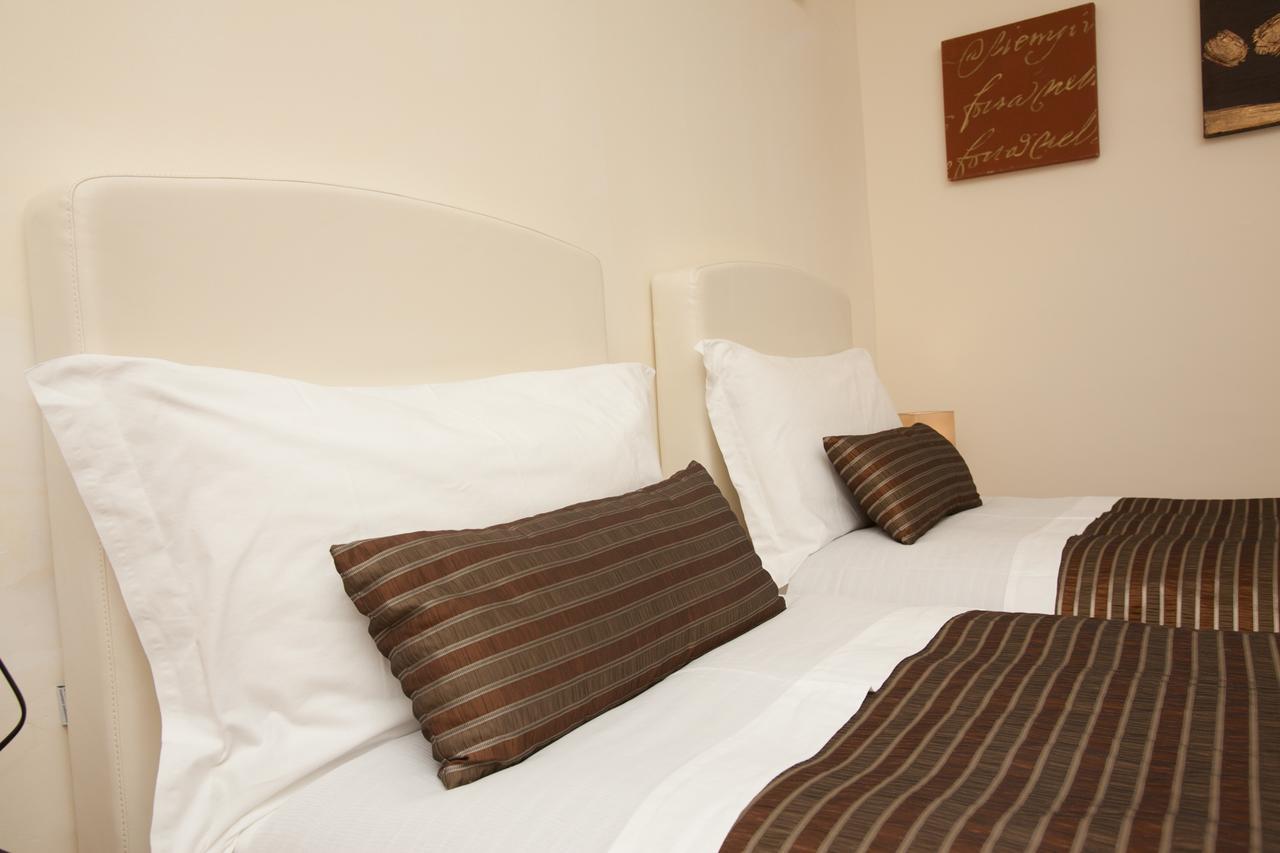 ريجّو دي كالابريا B&B Night&Day المظهر الخارجي الصورة