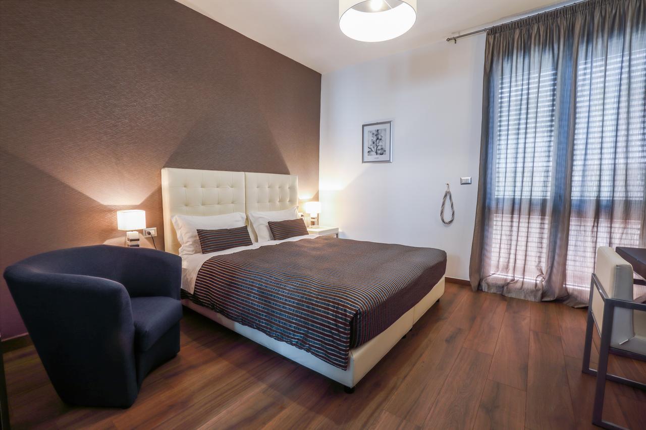 ريجّو دي كالابريا B&B Night&Day المظهر الخارجي الصورة
